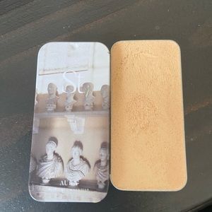 Seint Beauty Highlight in Shade: Aura